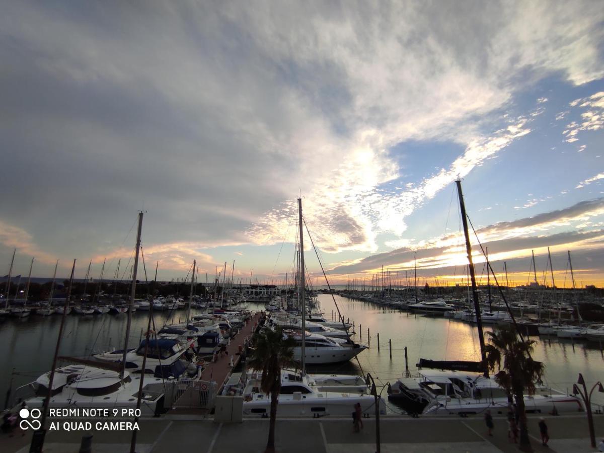 Classe 3 Etoiles - Magnifique Vue Sur Le Port - Wifi Et Clim 拉格朗德默特 外观 照片