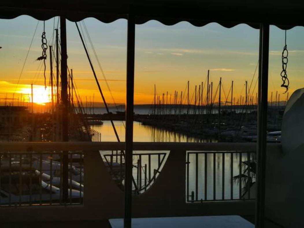 Classe 3 Etoiles - Magnifique Vue Sur Le Port - Wifi Et Clim 拉格朗德默特 外观 照片